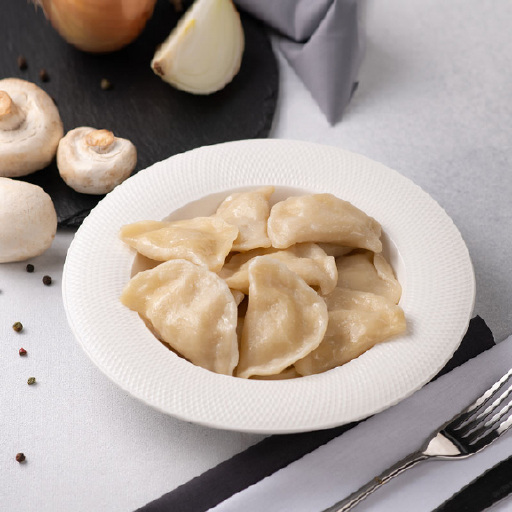 Вареники з картоплею та грибами