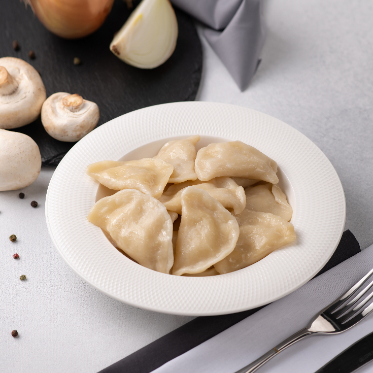 Вареники з картоплею та грибами